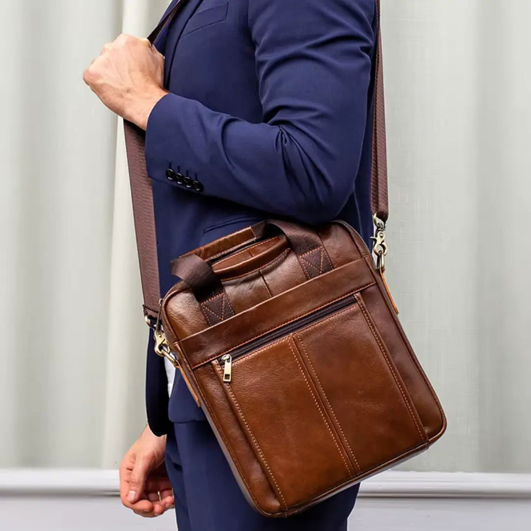 Bolsa Masculina Transversal Laptop em Couro Legítimo Business
