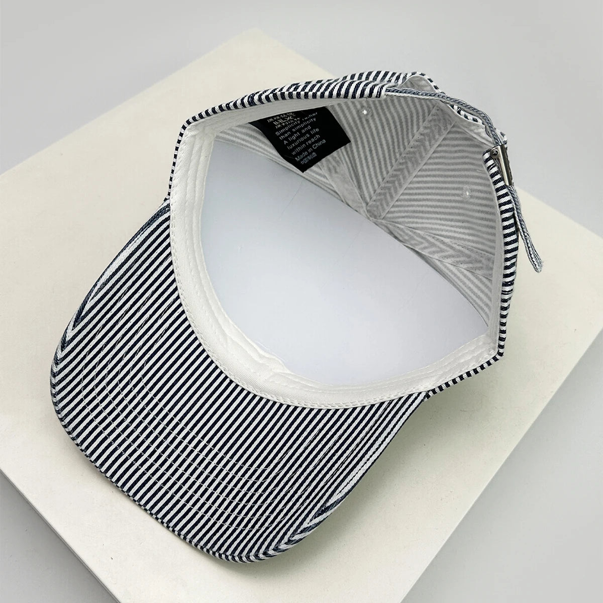 Boné Masculino Aba Curva Stripe