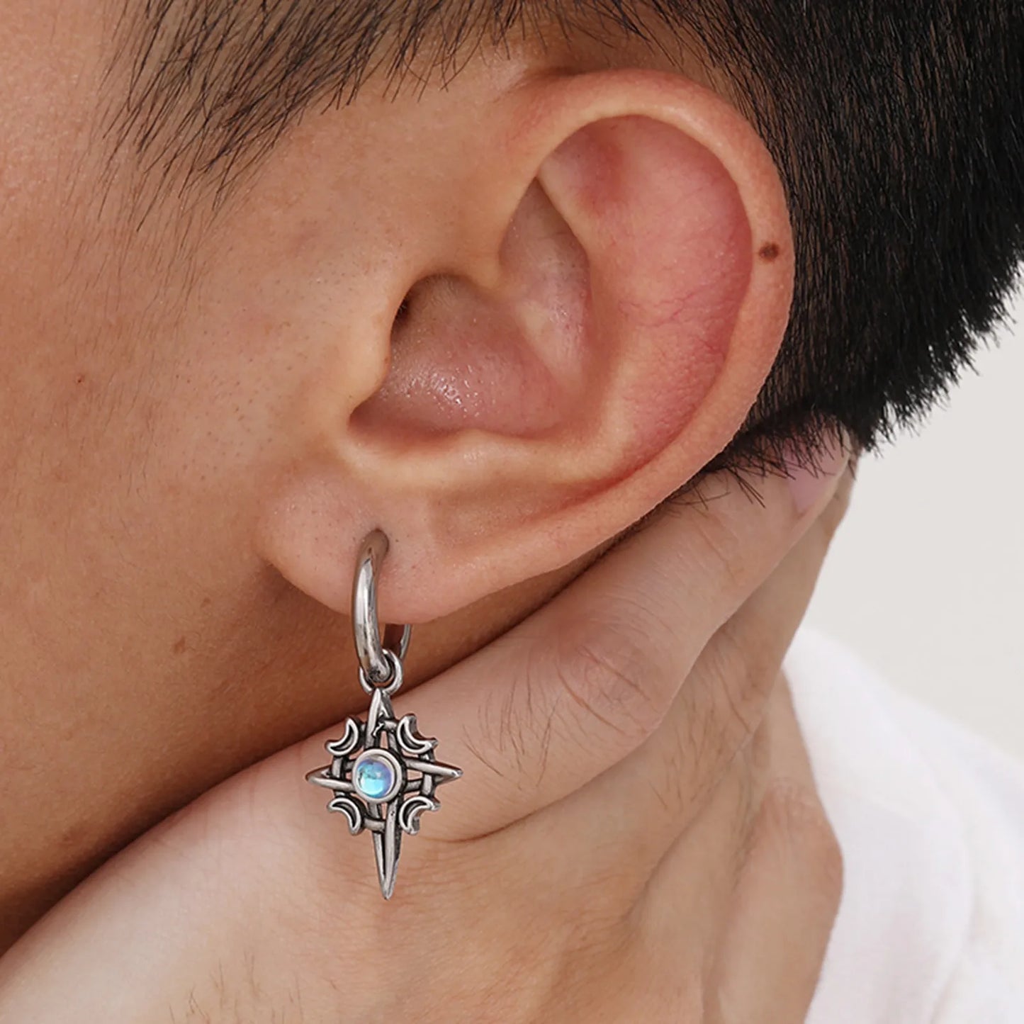 Brinco Masculino em Aço Argola Moon Stone