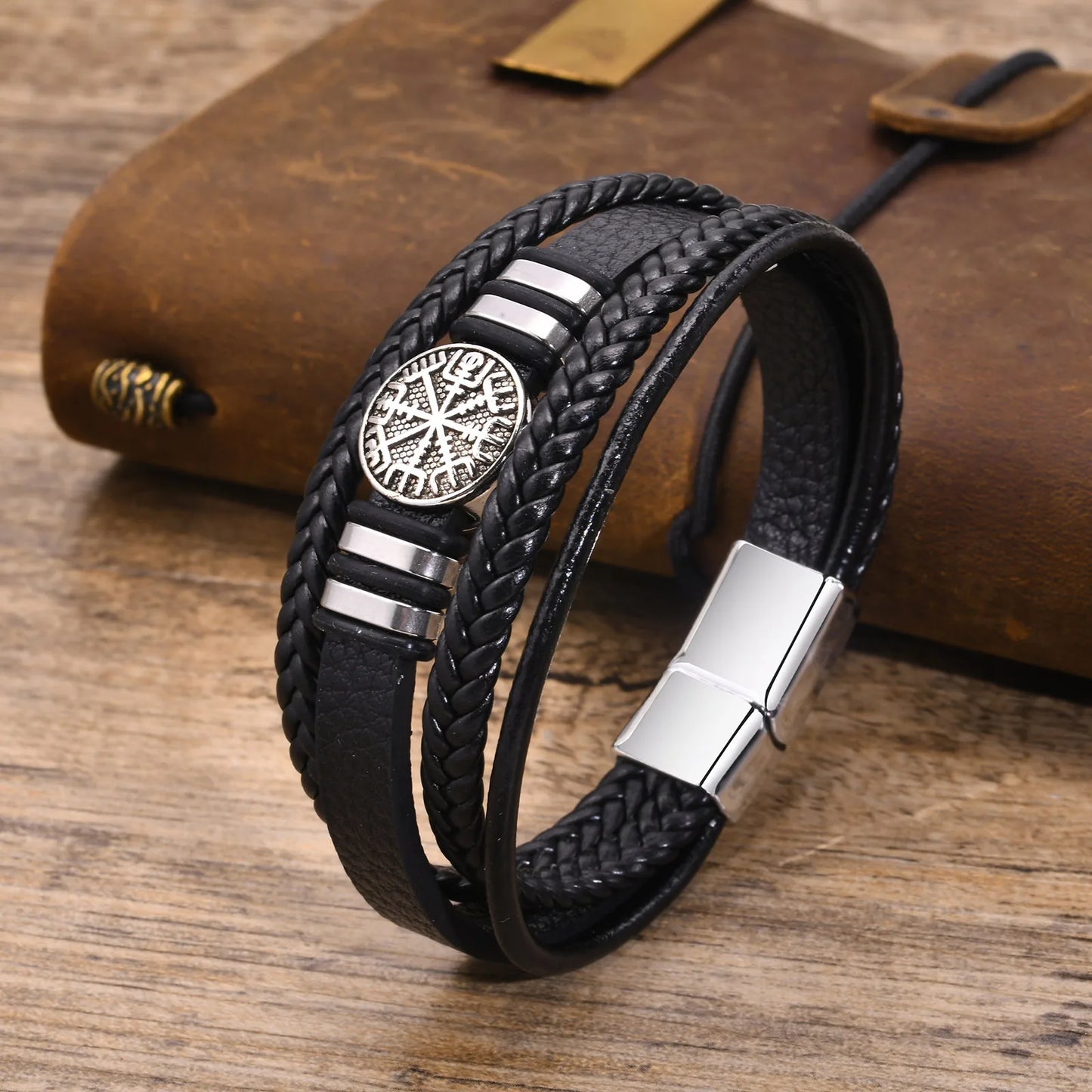 Pulseira Masculina de Couro e Aço VKN