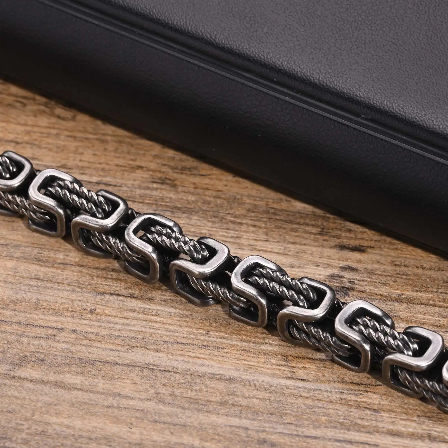 Pulseira Masculina em Aço Vintage VNX