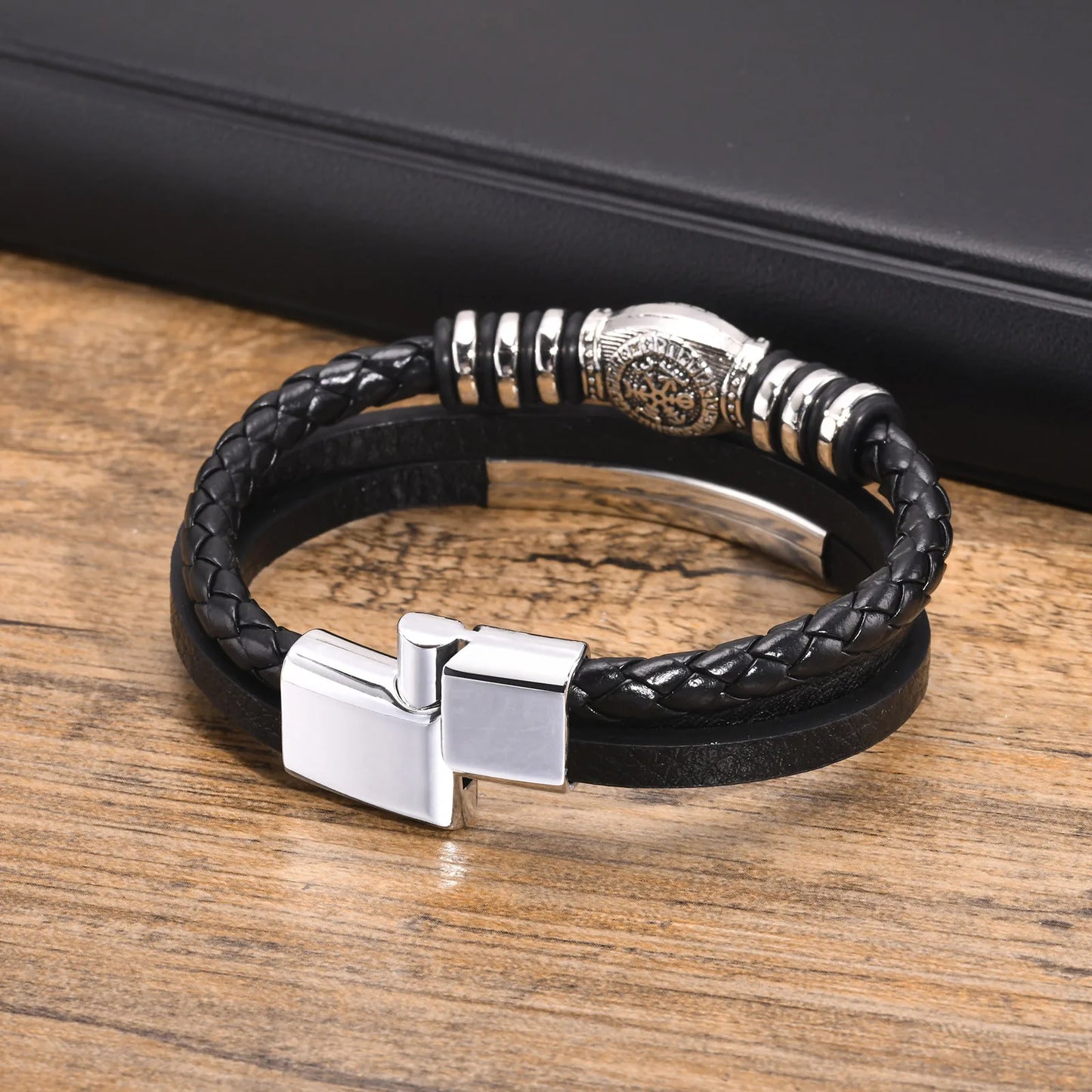 Pulseira Masculina em Couro e Aço Rune