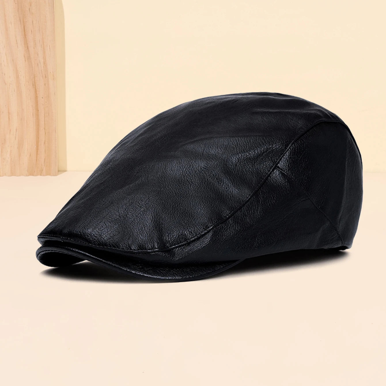 Boina Masculina em Couro Ecológico Simple