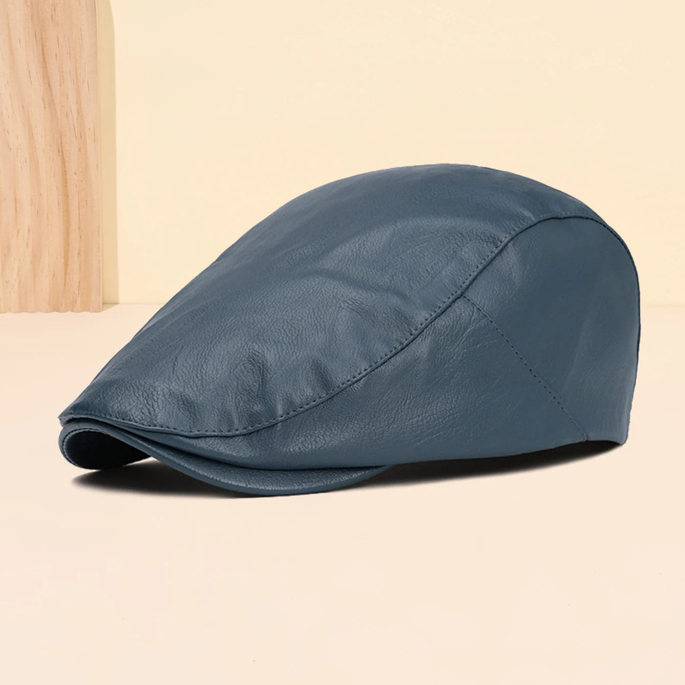 Boina Masculina em Couro Ecológico Simple