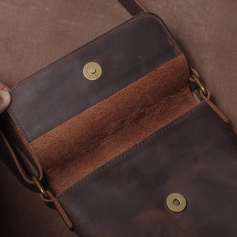 Bolsa Masculina Transversal em Couro Legítimo Casual Lux