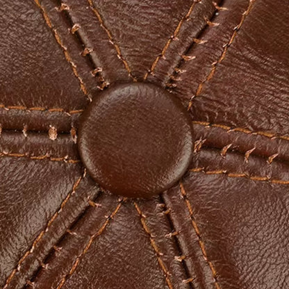 Boné Masculino Aba Curva em Couro Legítimo Buttons