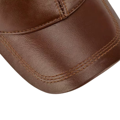 Boné Masculino Aba Curva em Couro Legítimo Buttons