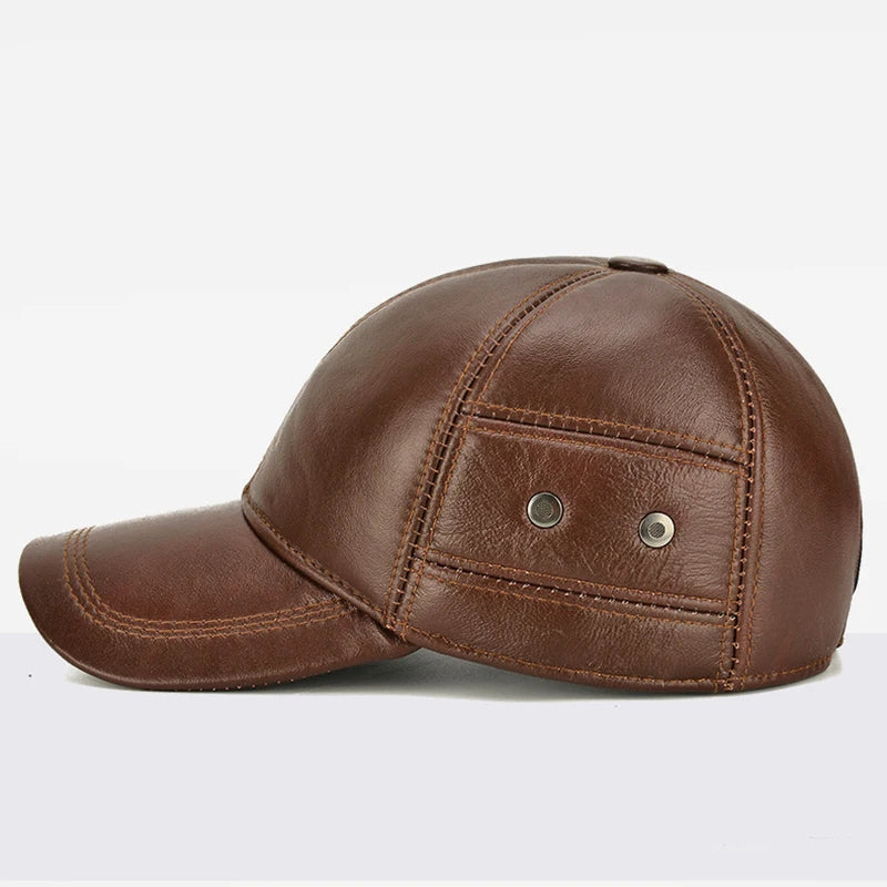 Boné Masculino Aba Curva em Couro Legítimo Buttons