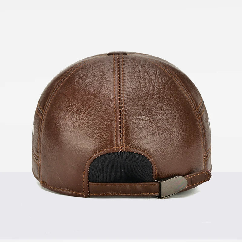Boné Masculino Aba Curva em Couro Legítimo Buttons