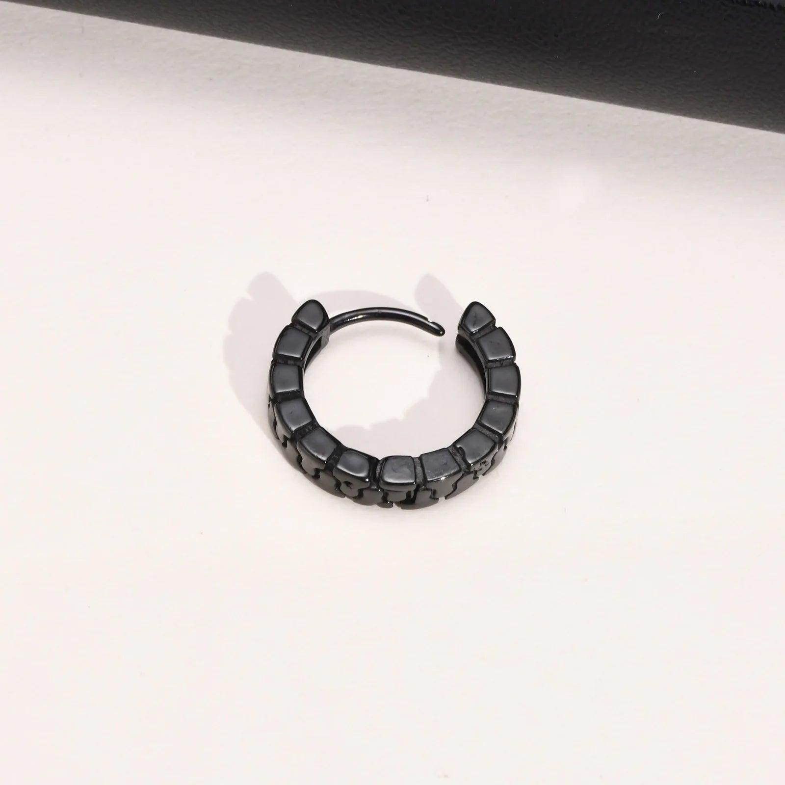 Brinco Masculino Argola em Aço Tire (Par)