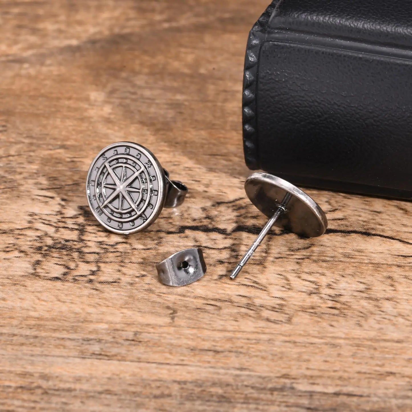 Brinco Masculino em Aço Compass (Par)