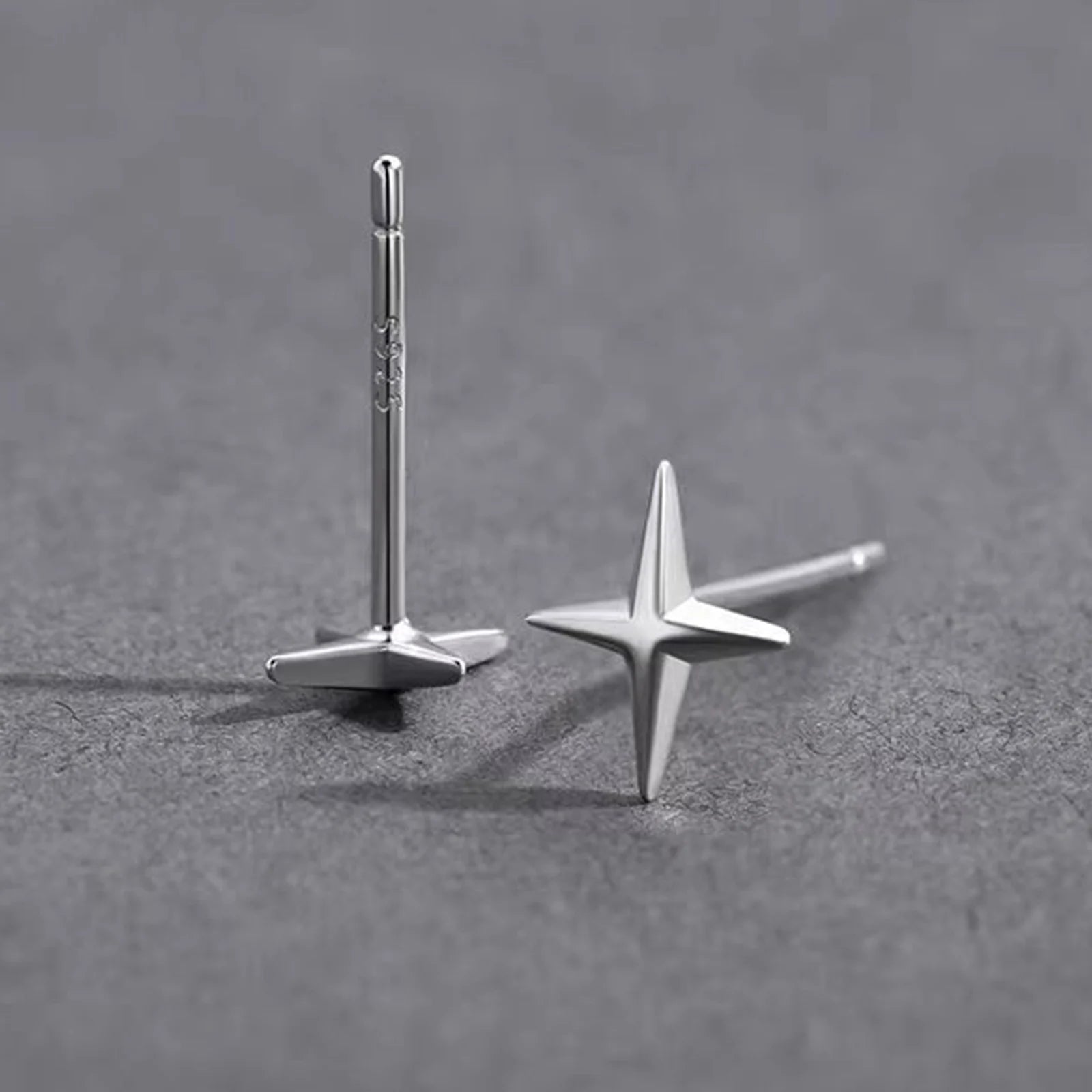 Brinco Masculino em Aço Star