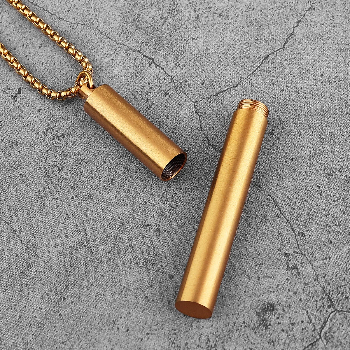 Colar Masculino com Pingente Porta Cgrr