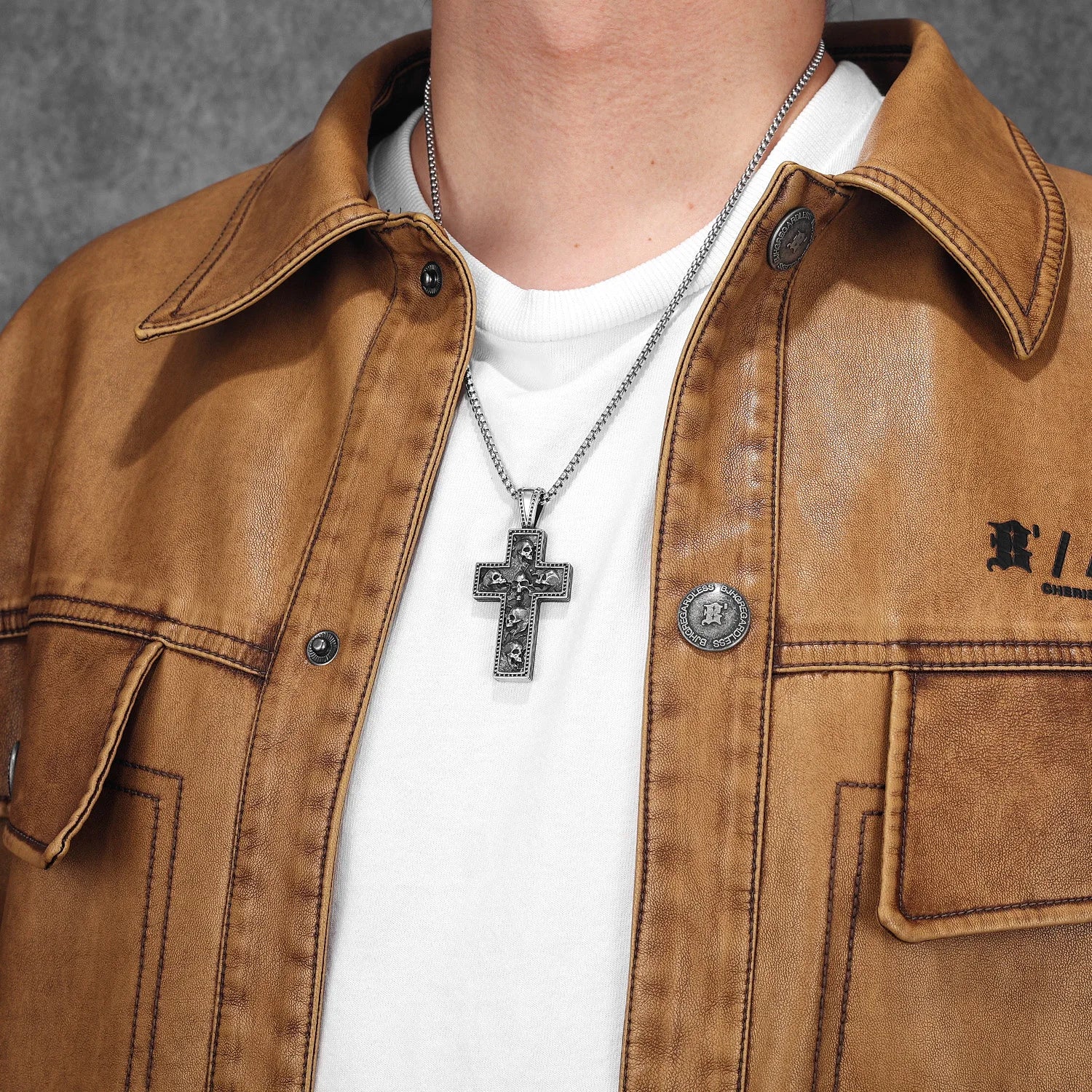 Colar Masculino com Pingente Skull Cross