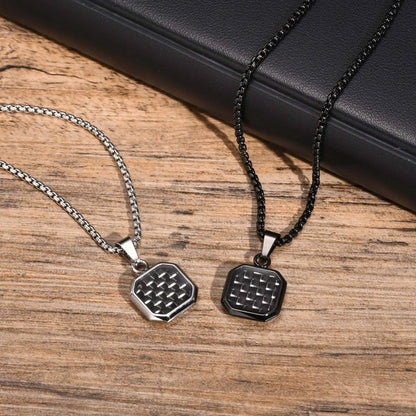 Colar Masculino em Aço Inox Carbon Fiber