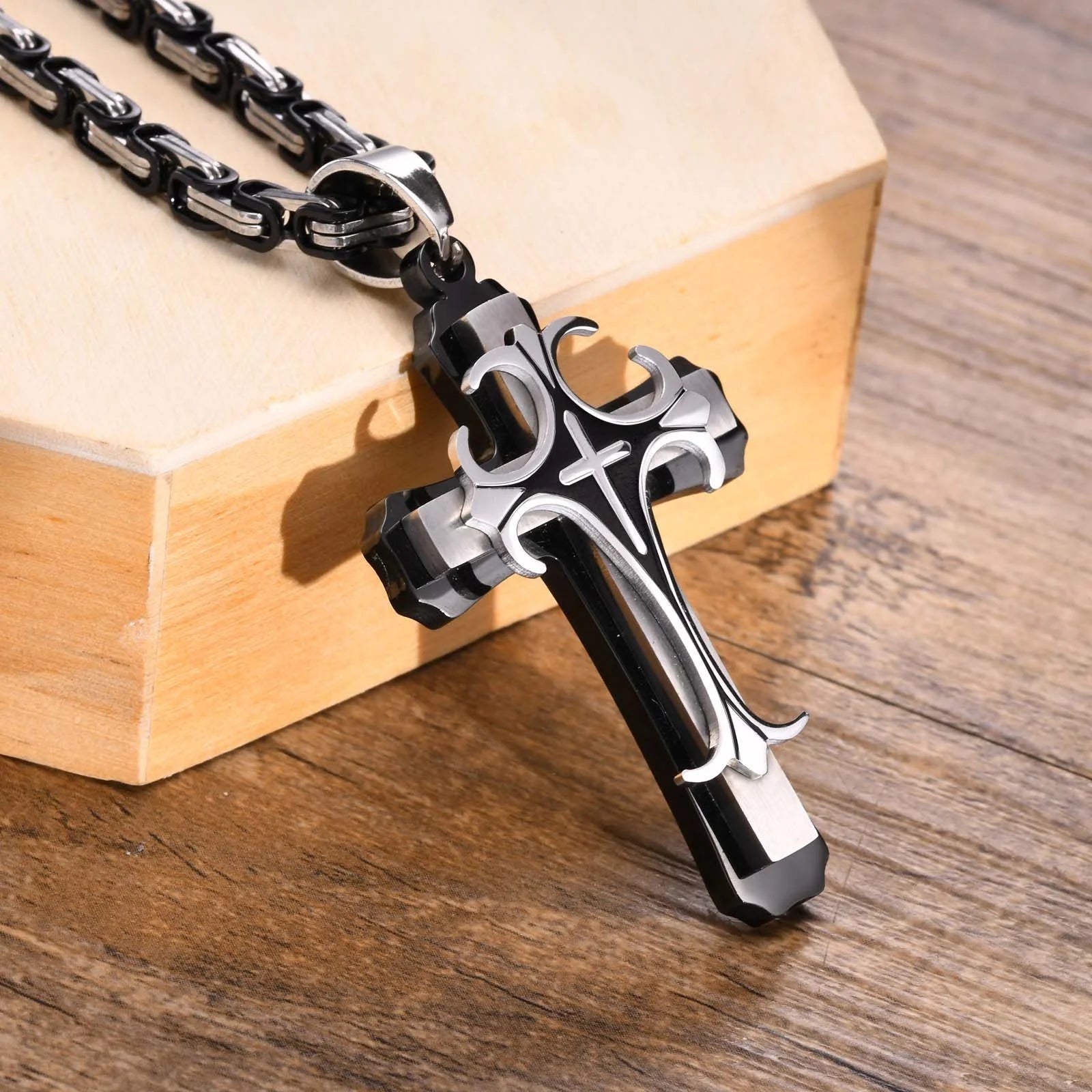 Colar Masculino em Aço Inox Cruz Bizantina