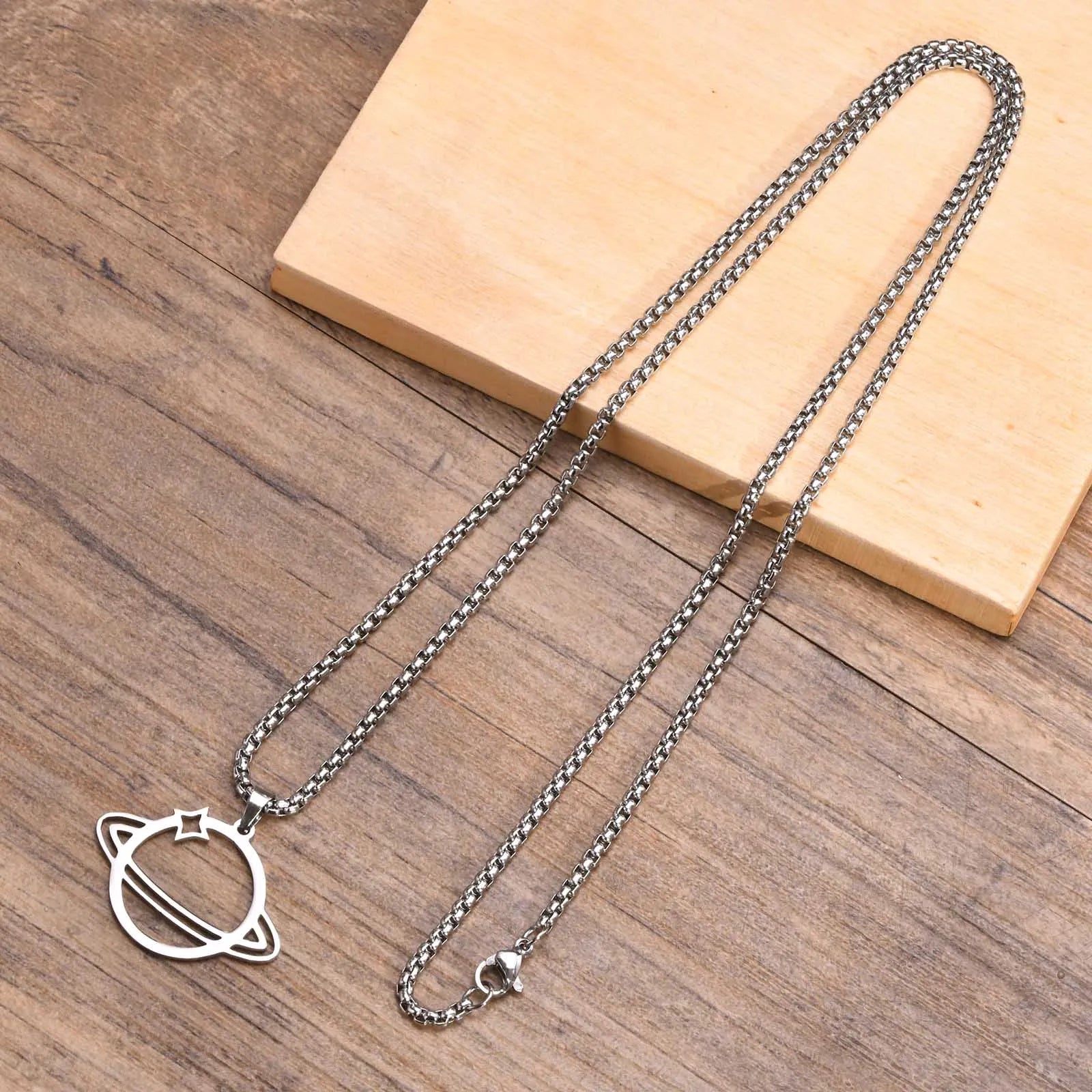 Colar Masculino em Aço Inox Saturn