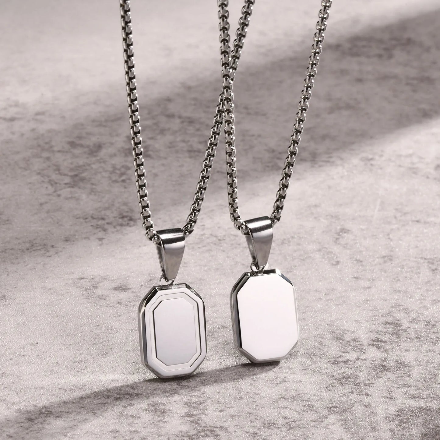 Colar Masculino em Aço Inox com Letra Inicial Geometric