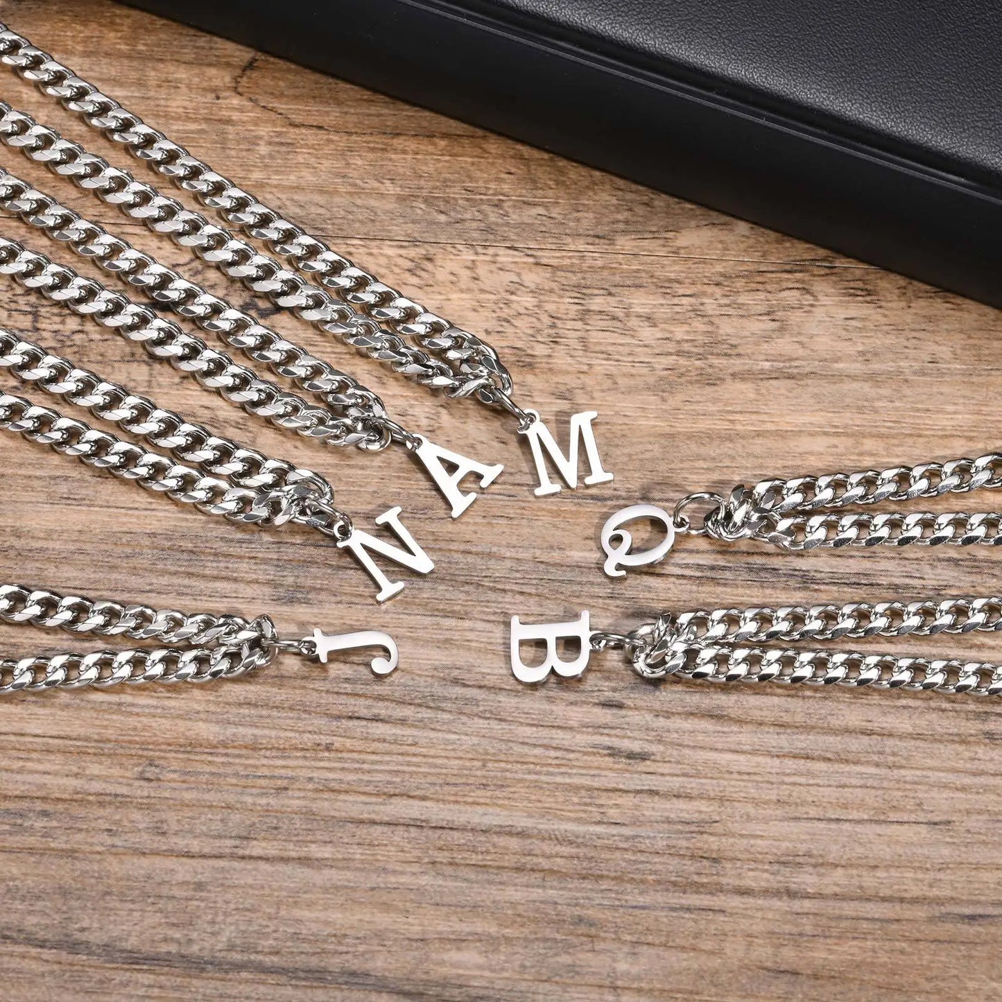 Corrente Masculina com Pingente Letra Inicial Eros