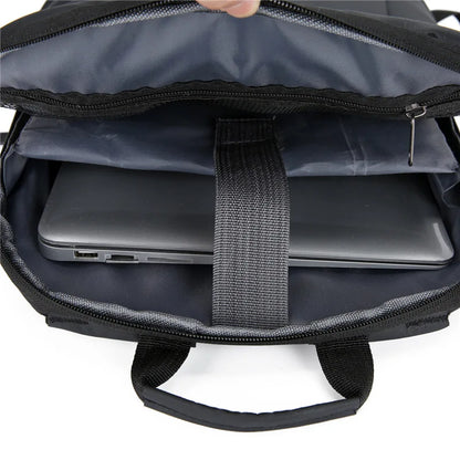 Mochila Masculina Super Leve em Nylon Estocolmo