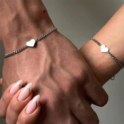 Par de Pulseiras em Aço Inox Heart