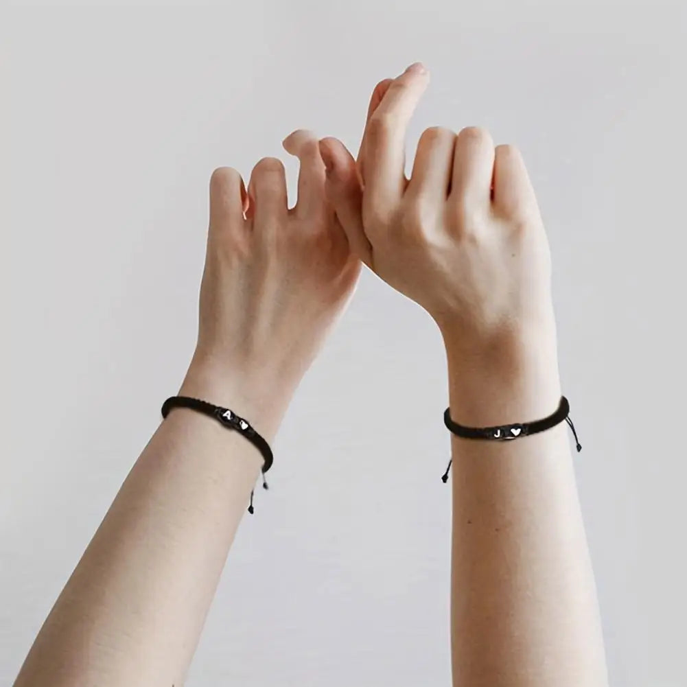 Pulseira Unissex Artesanal com Letra Inicial